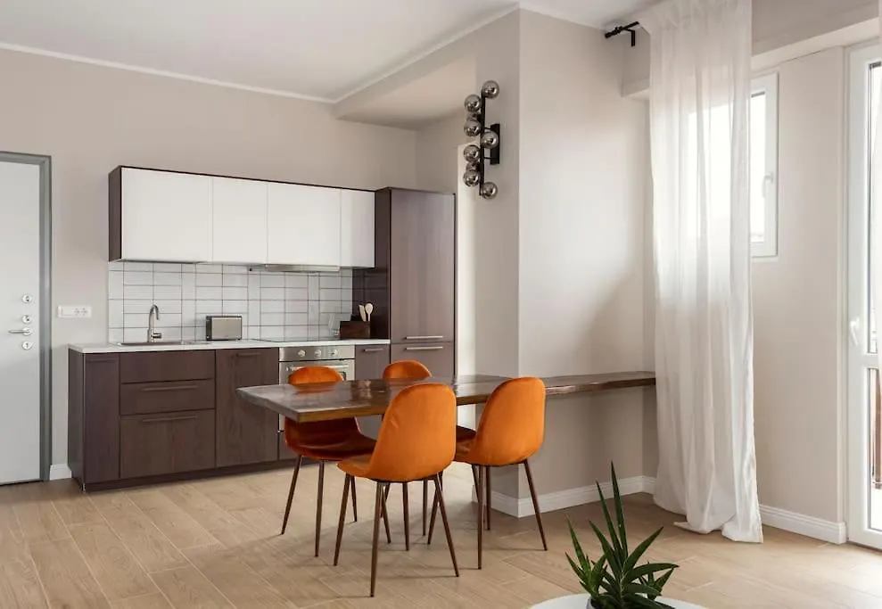 Blue & Orange House Lovely Modern Apartment Milan