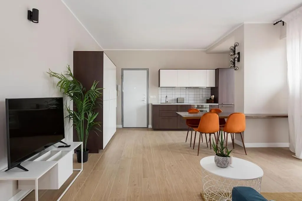 Blue & Orange House Lovely Modern Apartment Milan